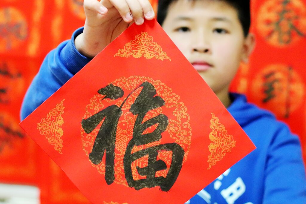 倡導(dǎo)就地過年，應(yīng)更科學(xué)精準